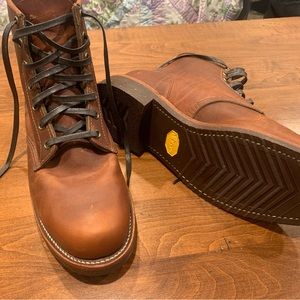 Original Chippewa Boots with Vibram soles. Never worn!
